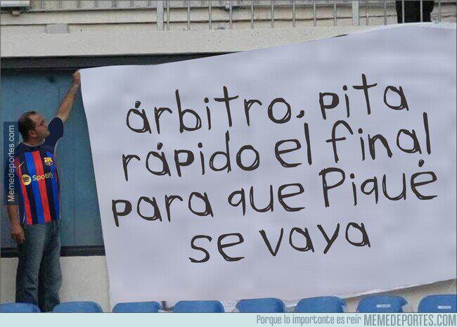 Piqué anunció su retiro del fútbol y los memes destrozan al jugador del Barcelona; Shakira es protagonista también