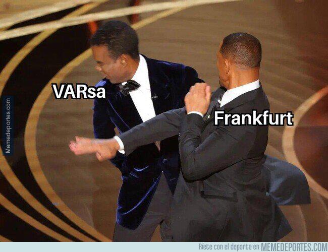 ¿Y la Xavineta? Los otros memes que no has visto del adiós del Barcelona en la Europa League