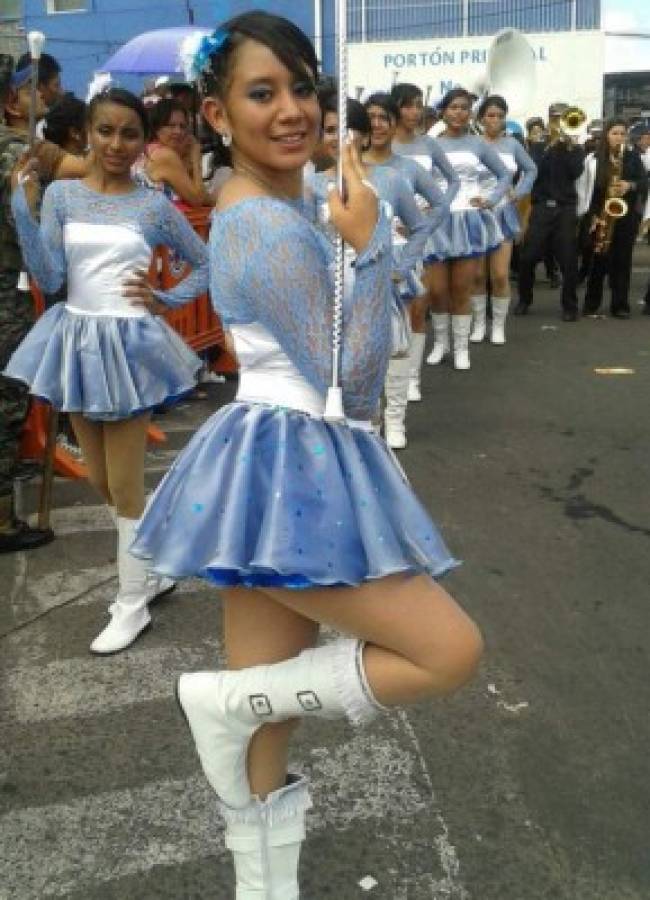 FOTOS: Las bellas chicas que adornan las fiestas patrias de Honduras