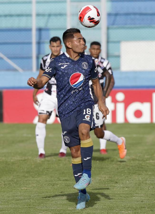 Fichajes: Primeras bajas en Motagua, los agentes libres del Olimpia, Real España anuncia extranjero y el contrato de Chirinos