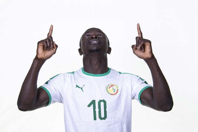 La deslumbrante forma que Sadio Mané gasta la fortuna que gana en Arabia ¿De cuánto es su salario?