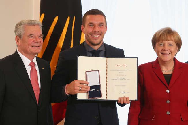 Lukas Podolski y el jugoso negocio del que todos hablan ¿De esta forma gasta su millonaria fortuna?