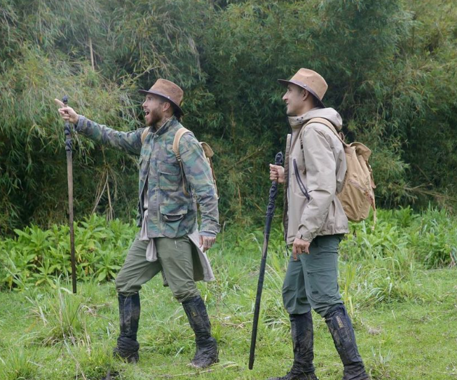 Con elefantes y gorilas: las imperdibles fotos de Sergio Ramos y Keylor Navas en uno de los países más exóticos del mundo