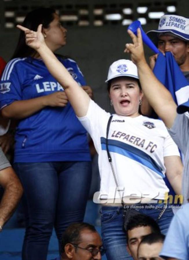 ¡JÚBILO Y LLANTO! Las imágenes que no se vieron por TV de final de ascenso