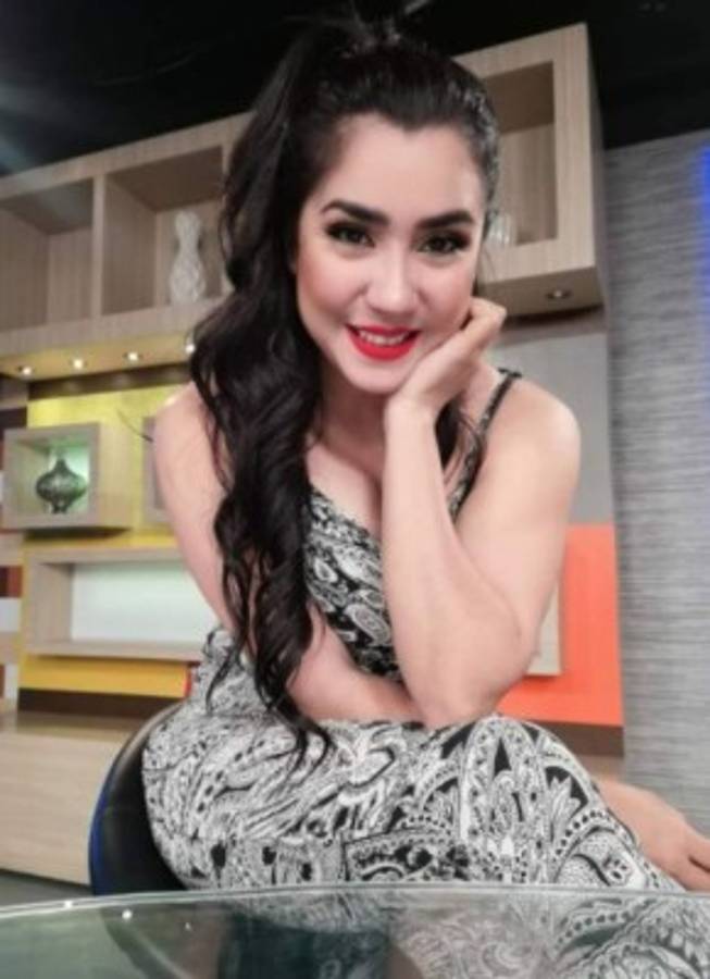 Presentadoras hondureñas hacen suspirar en el 'Día de los Enamorados' y exhiben a sus parejas