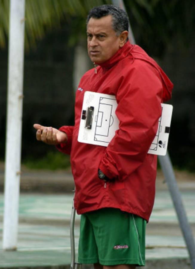 Juan de Dios Castillo, y su carrera en Honduras.