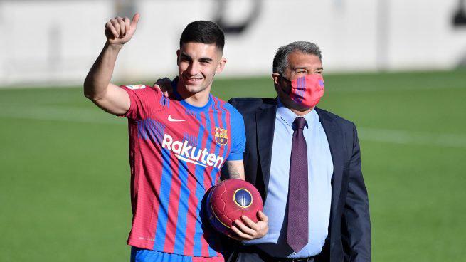 Mercado: Barcelona anunciará otro fichaje, giro inesperado con Haaland y el sustituto de Mbappé