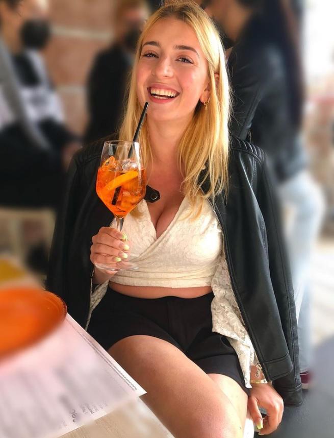 Escándalo: Diana Di Meo, la bella árbitro italiana a la que le han filtrado fotos y videos íntimos