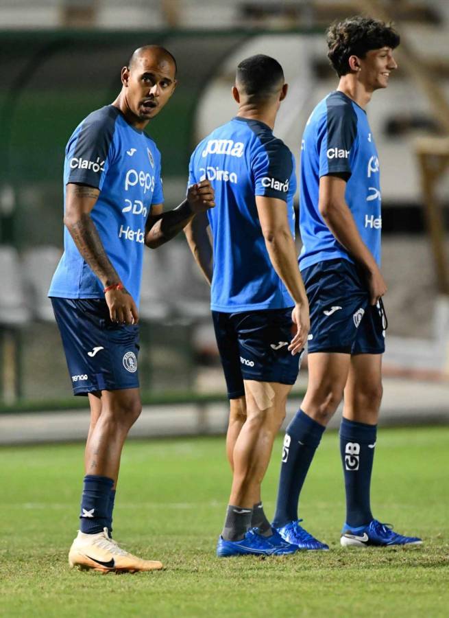 Triplete con dedicación especial, Diego Vázquez volvió a celebrar un gol de su hijo y debut del nuevo refuerzo de Motagua