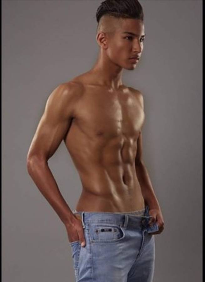 Así es la millonaria vida del futbolista más rico del mundo: Mansiones, tigres y autos de lujo