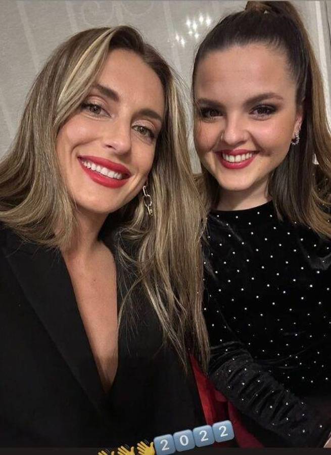 ¿Cómo recibieron los cracks el año 2023? Antonela Rocuzzo y las parejas de Courtois y Raphinha deslumbraron