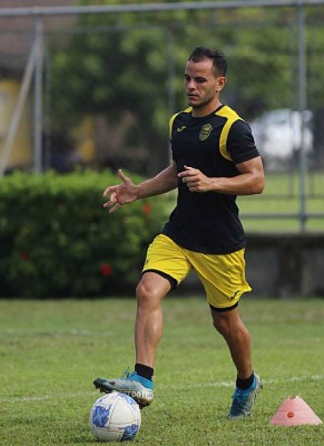 FICHAJES: Real España anuncia altas y prepara barrida, mexicano ofrecido en Honduras y Troglio define su futuro