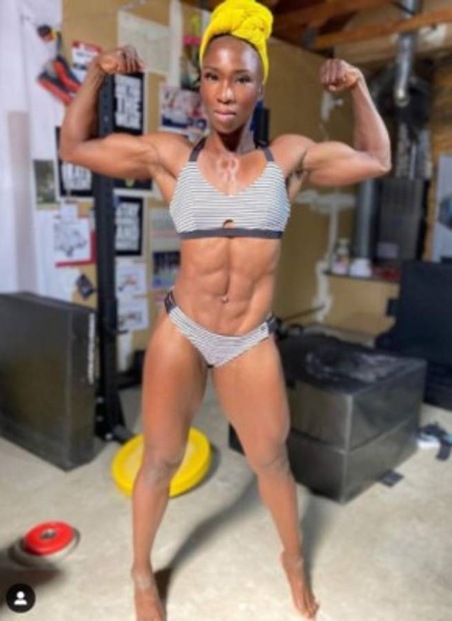 La triple campeona olímpica que superó a Cristiano Ronaldo con sus impactantes abdominales; estuvo al borde del suicidio