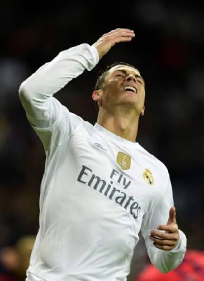 Cristiano Ronaldo, amargado, frustrado y perdido ante el Barcelona