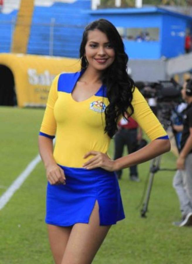 FOTOS: La belleza se robó el show en la semi entre Real España y Marathón