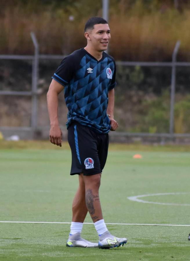 FOTOS: Olimpia recibe visitas inesperadas en el inicio de pretemporada; fichajes albos se muestran felices