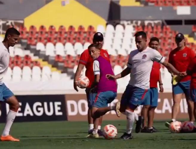 ¡Por otro triunfo histórico! Olimpia realiza reconocimiento del Estadio Jalisco a horas de la batalla ante Atlas por Champions Concacaf