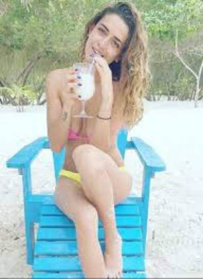 Mariana Velázquez, la presentadora seguidora del Cruz Azul y el Barcelona Mariana Velázquezylt;/