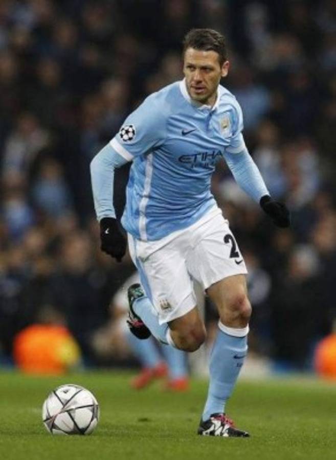 El increíble 11 titular con los jugadores que están sin equipo