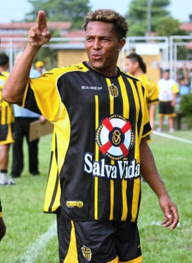 Los 10 datos que debes conocer de Carlos Pavón