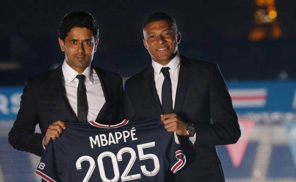 Kylian Mbappé renovó con el PSG por tres temporadas más, es decir, hasta el 2025.