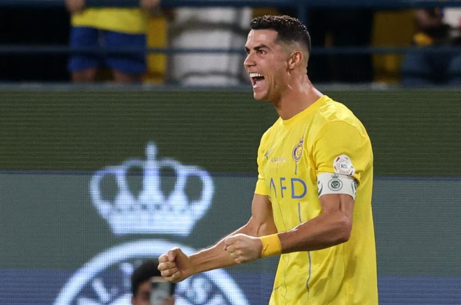 Cristiano Ronaldo se aleja de Messi: así está la pelea por ser el máximo goleador del fútbol profesional en la historia