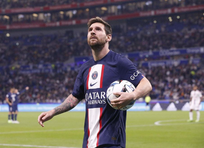 Después de dos años, salieron a la luz las increíbles condiciones de Messi al Barcelona para renovar: salarios, palcos, vuelos...