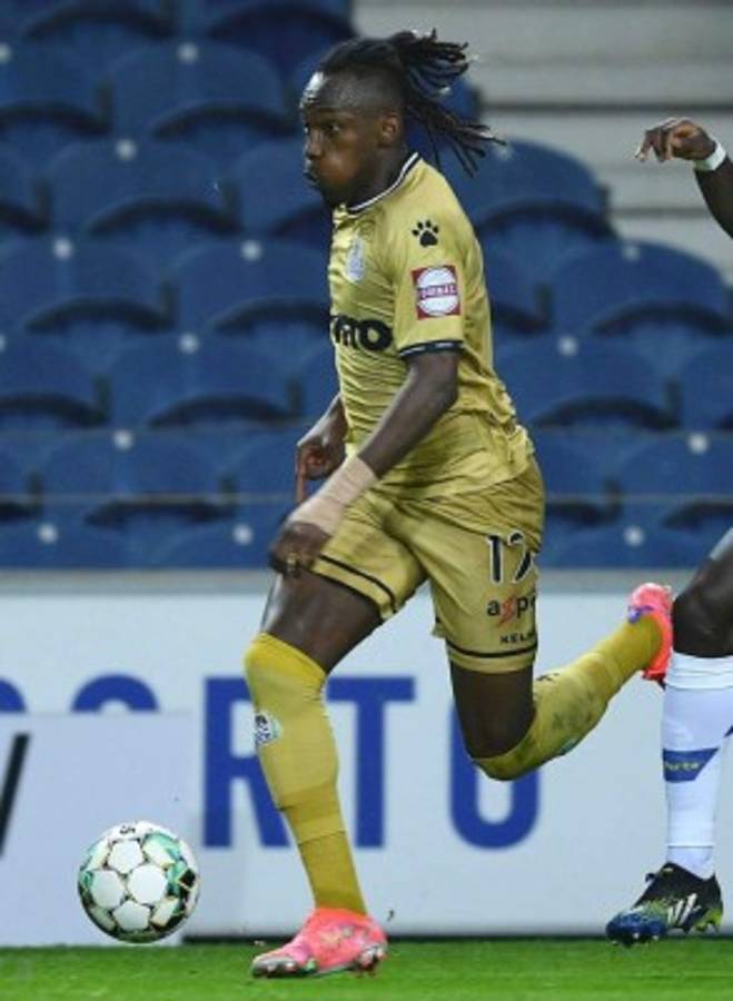 ¡Grítalo Panterita! El festejo de Albert Elis al marcar ante Porto su cuarta gol en Portugal y su duelo ante Pepe