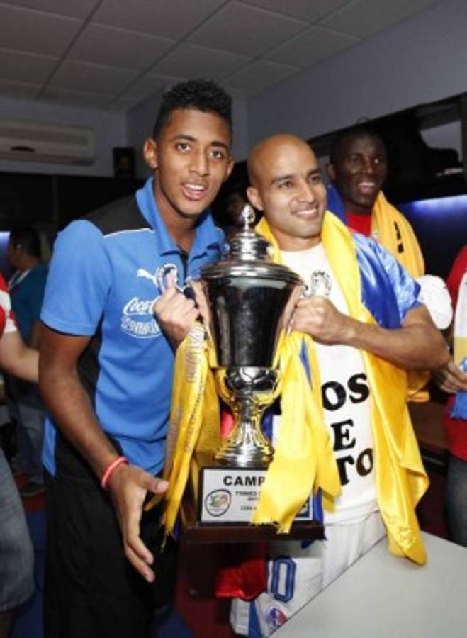 El álbum del 'Choco' Lozano: De tocar el tambo en barrio el Patrol al Tenerife