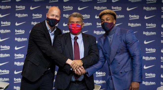 Regalo de Laporta, nuevo dorsal y su monstruoso físico: Así fue la presentación de Adama Traoré con el Barcelona