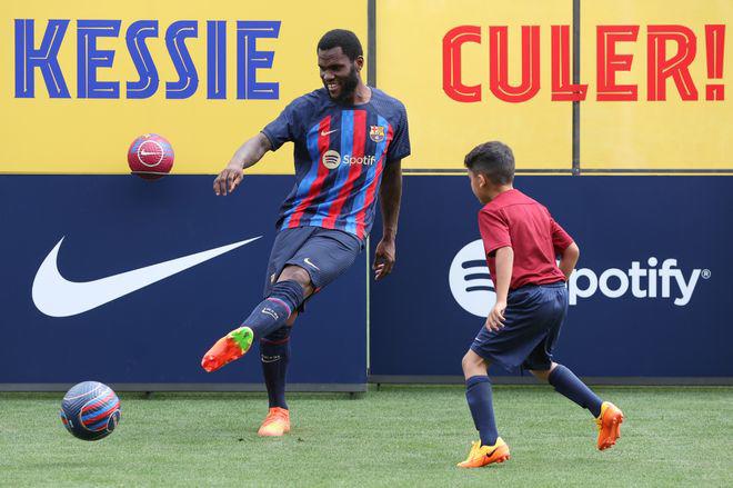 La confesión sobre Xavi y salta el nombre de Cristiano: Así fue la presentación de Franck Kessié con el FC Barcelona