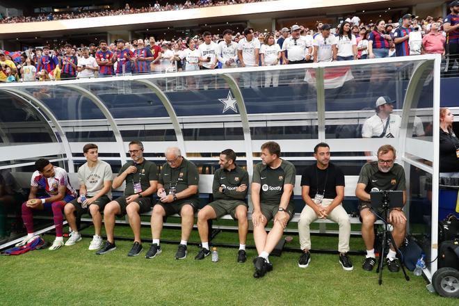 La agresión de Araújo a Vinicius, las cuatro víctimas del Clásico y la frustración de Ancelotti tras ser goleado por Barcelona