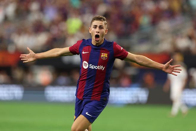 La agresión de Araújo a Vinicius, las cuatro víctimas del Clásico y la frustración de Ancelotti tras ser goleado por Barcelona