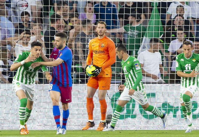 Inicia la revolución de Xavi en el Barcelona: Primera venta, fichajes y la situación de los cedidos que regresan