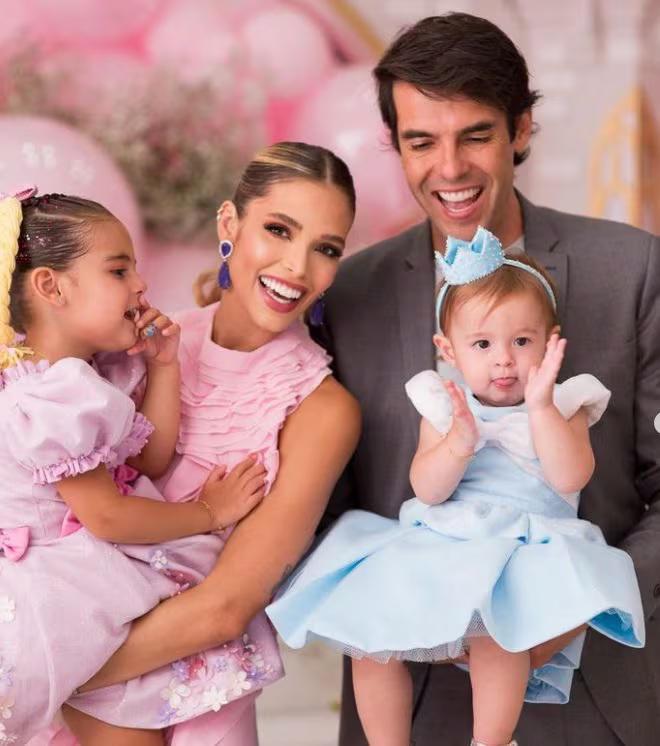 ¿Qué fue de Kaká? Recibió la peor traición de una mujer, a lo que se dedica con su fortuna y la alerta a Mbappé