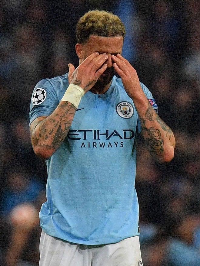 Escándalo sexual de figura del City: fue captado borracho, exhibiendo sus genitales y acosando a una mujer