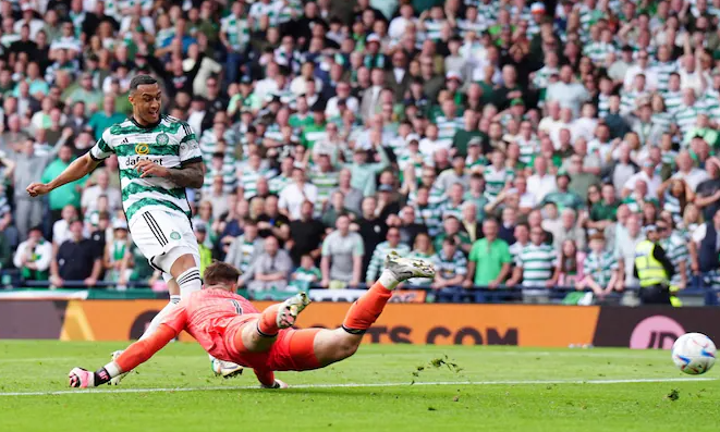 Así festejó Luis Palma el doblete del Celtic en su primer año en Escocia: ¡le puso ambiente al vestidor!
