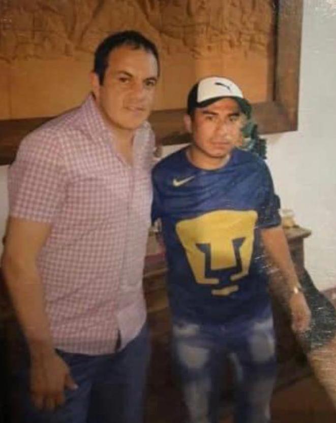 El presente inesperado de Cuauhtémoc Blanco: lo que cobra como gobernador, las fotos con criminales y una narcomanta