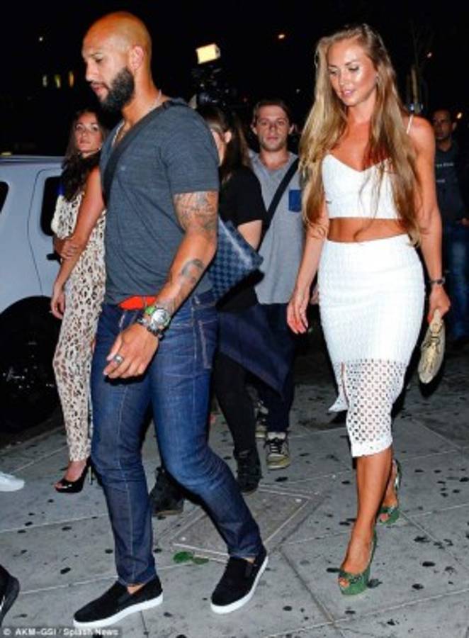 El otro duelo: Las novias y esposas de los seleccionados de Honduras y EUA