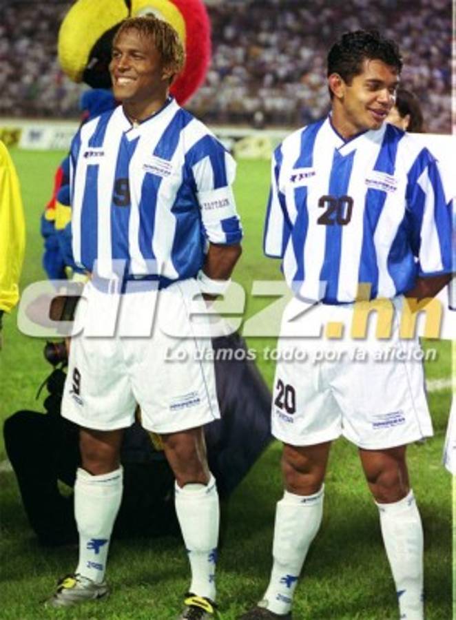 La trayectoria de Carlos Pavón en imágenes