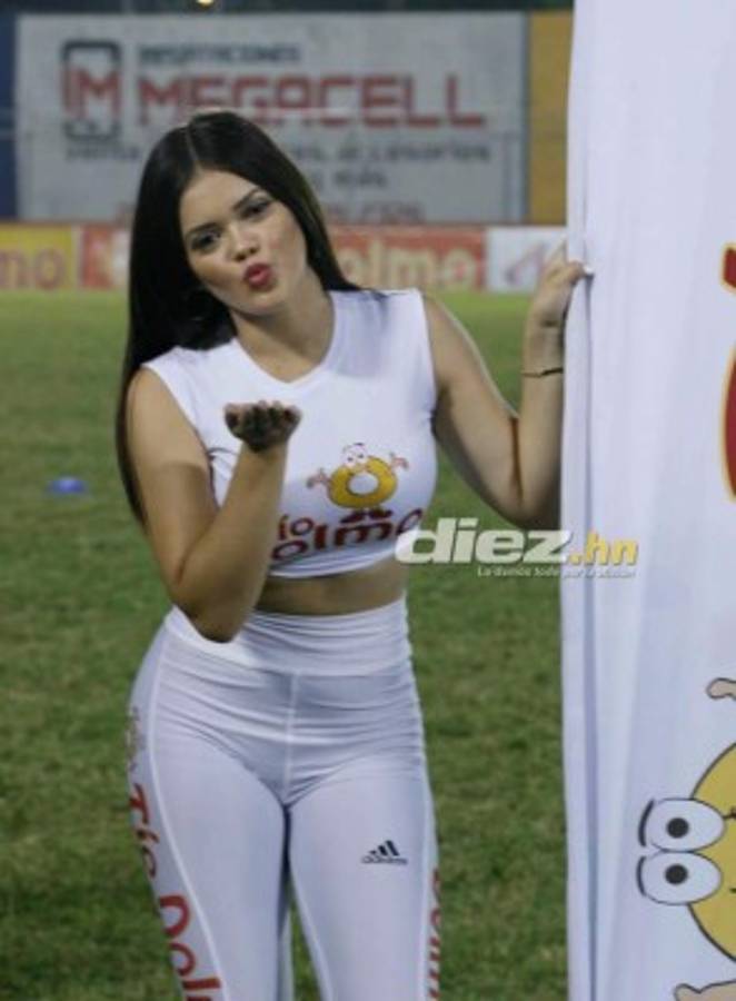 ¿Quién es? Nuevo rostro femenino de TVC y las preciosas modelos en el Real España-Vida