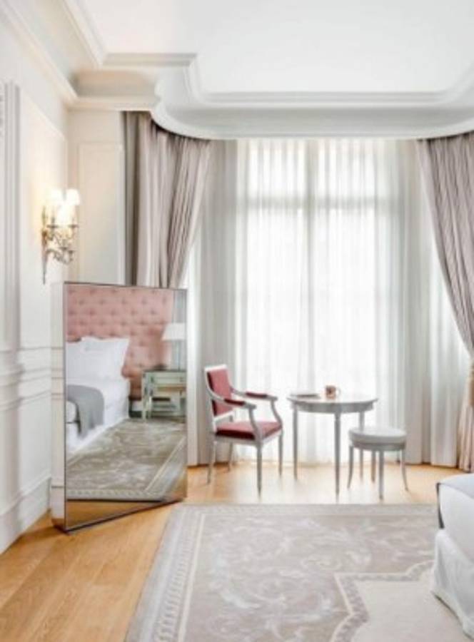 Así es el lujoso hotel donde vivirá Messi y Antonela Rocuzzo sus primeros días en París