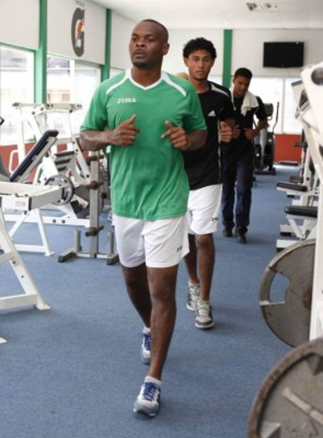 Los mejores jugadores del cumpleañero Platense