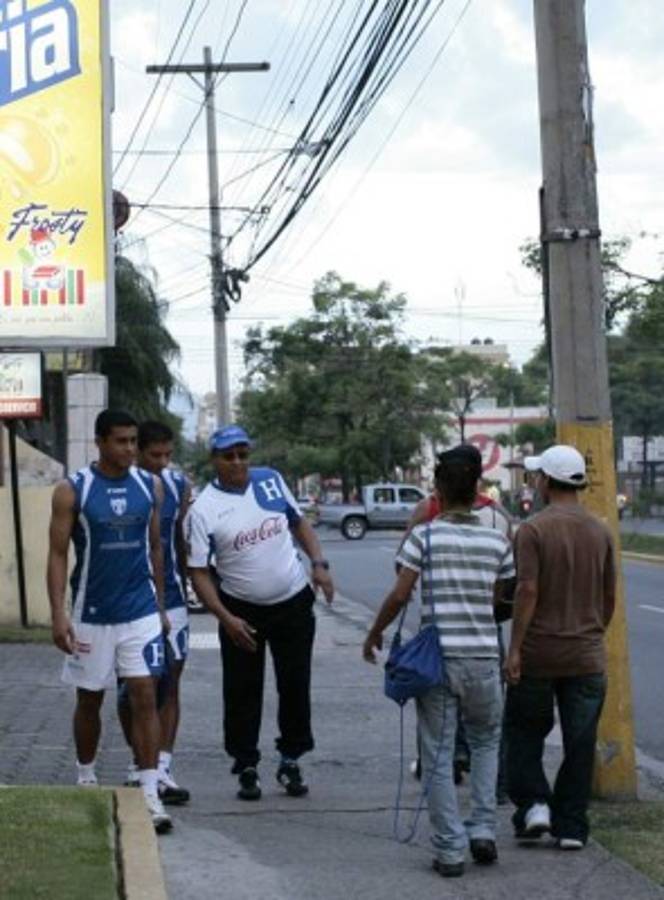 Estas son las imágenes que nunca habías visto de Noel Valladares