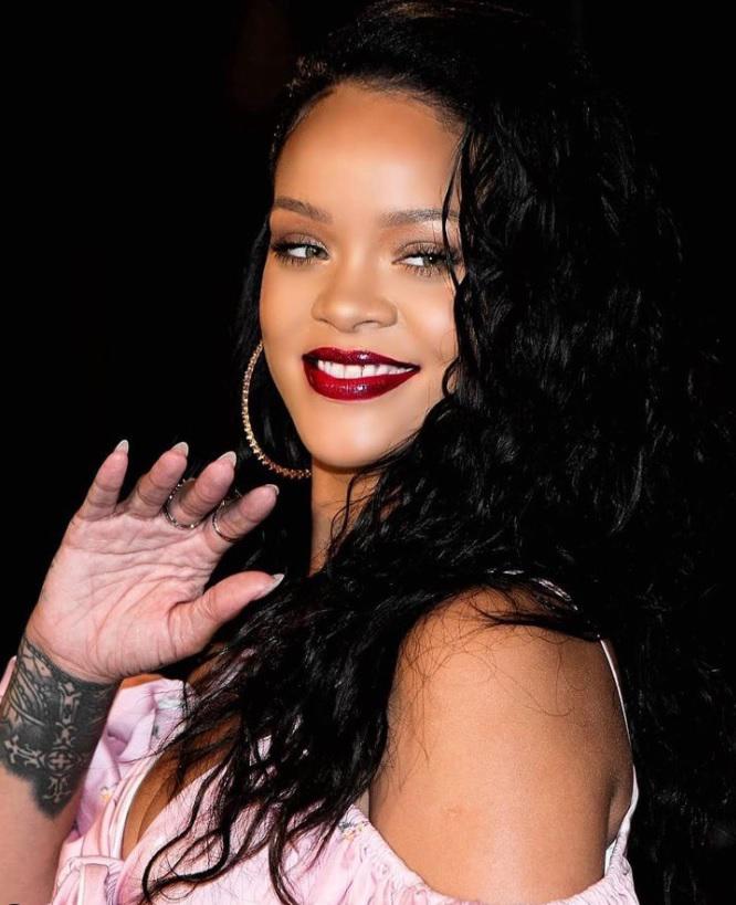 El jugador de la NBA al que Rihanna rechazó por no ser muy famoso: La invitó a cenar por Twitter