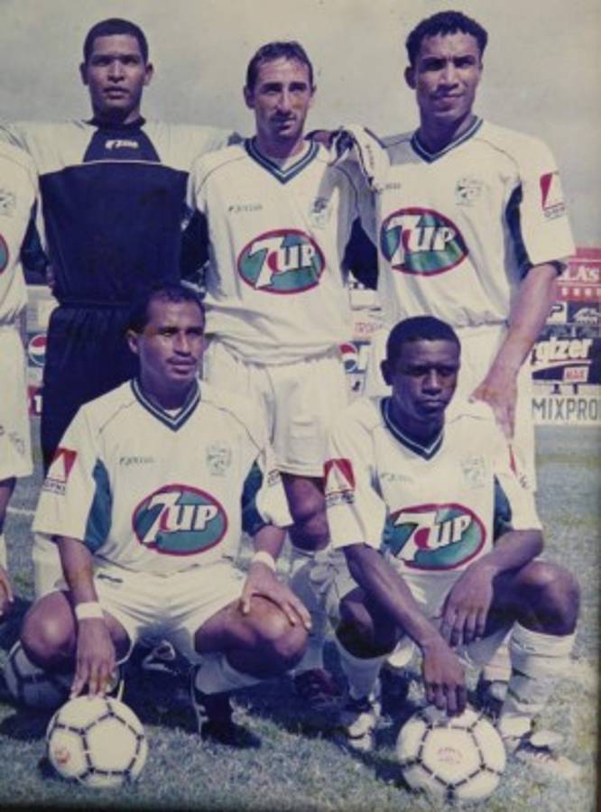 Las mejores imágenes de la trayectoria futbolística de Edgard Álvarez