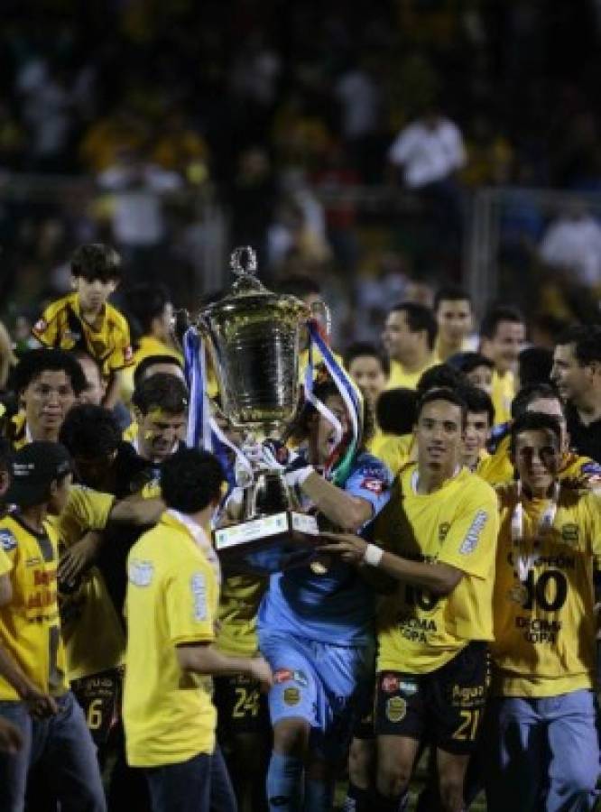 Con un tricampeonato: Así han sido los 12 títulos de Real España en Honduras