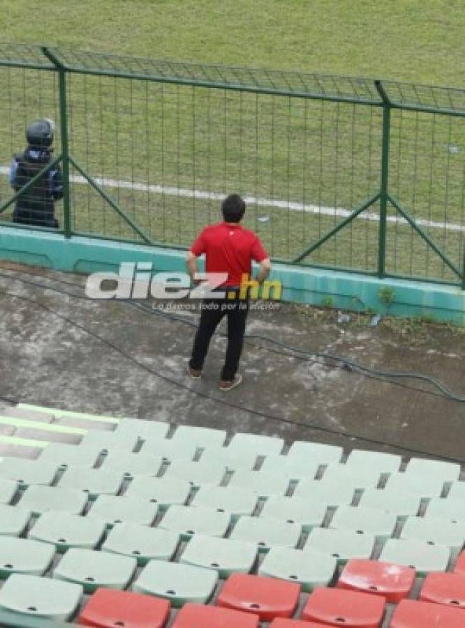 Curiosas: Héctor Vargas expulsado, el rostro de Archivald en gol de Bengtson y visita en el Nacional