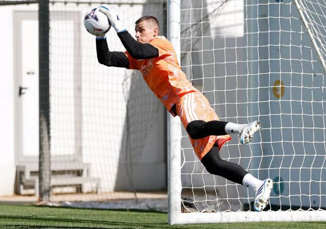 Mourinho ya manda en el Real Madrid: los 8 jugadores que tuvo disponibles