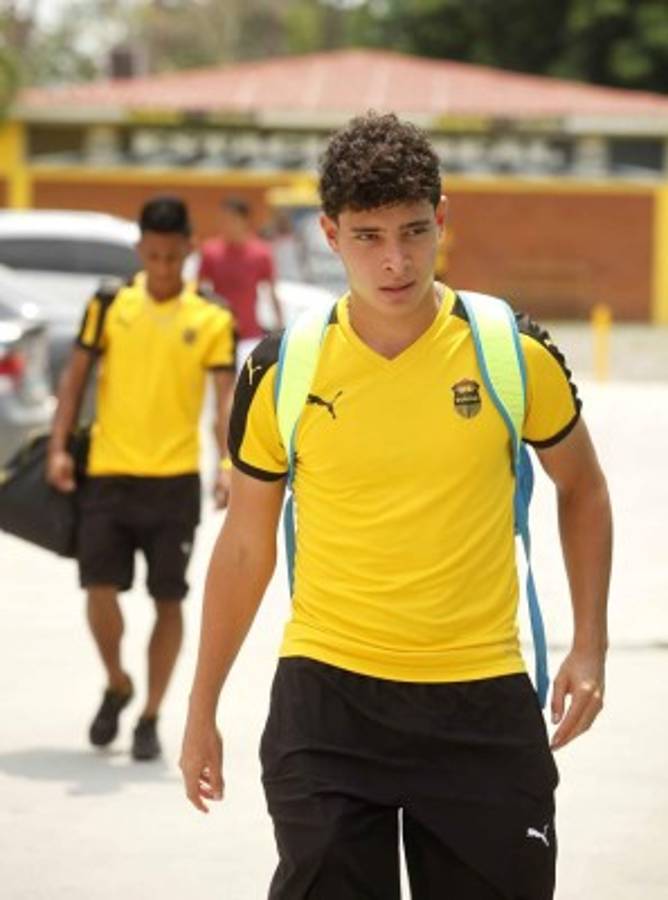 Los futbolistas más atractivos de la Liga Nacional de Honduras, según las mujeres